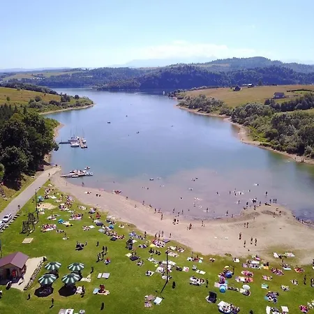 Nadzamcze 게스트하우스 초르쉬틴